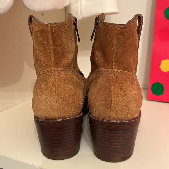 Madewell bootie, cognac suede size 6 - Picture 5 of 7